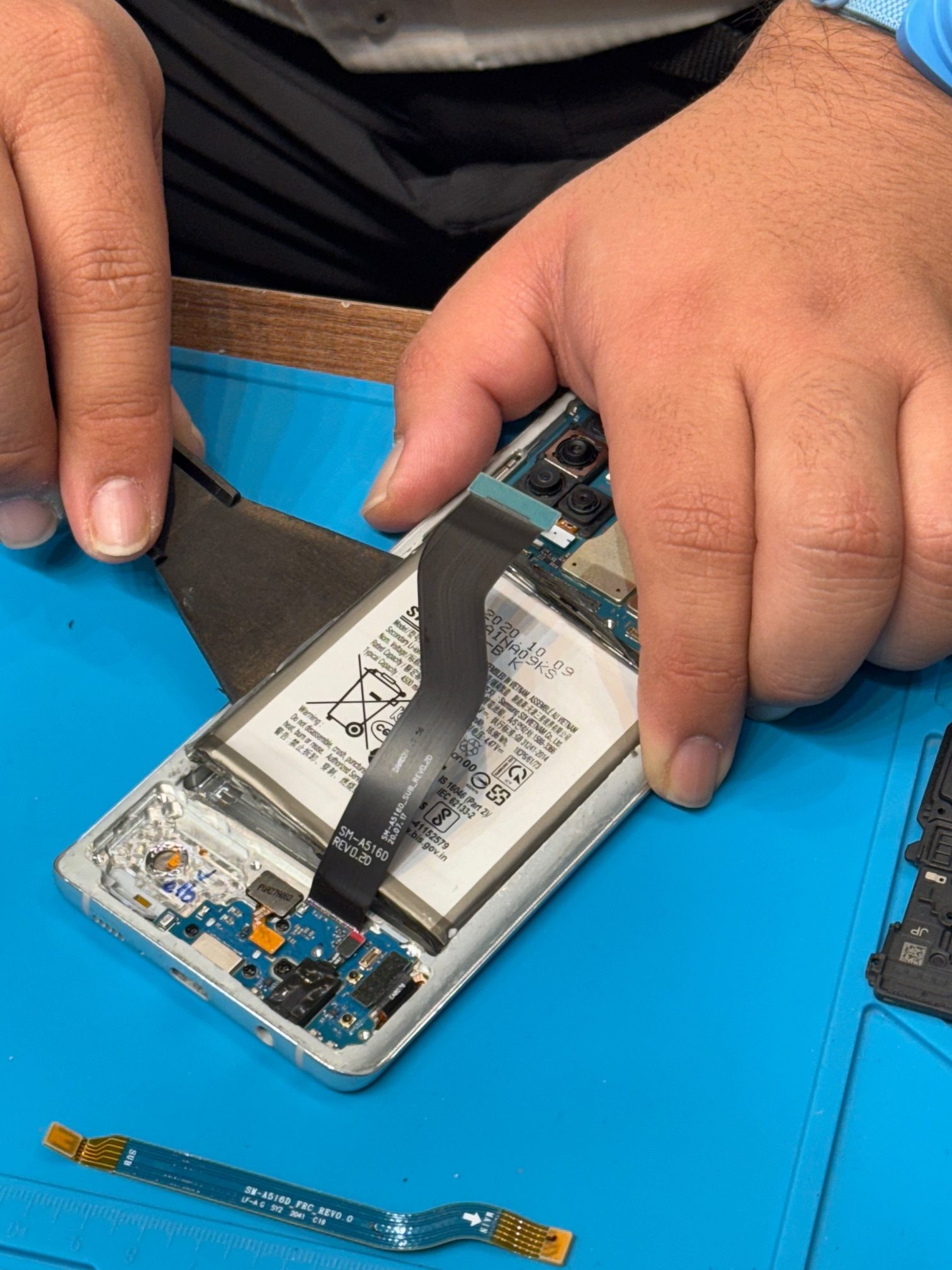 赤池店】Galaxy A51 5Gのバッテリー交換【愛知県東郷町よりご来店