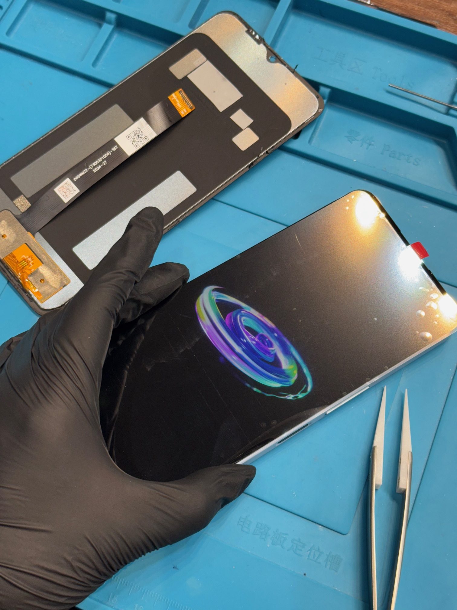 赤池店】AQUOS wish4(SH-M27)のブラックアウト【日進市赤池からご来店